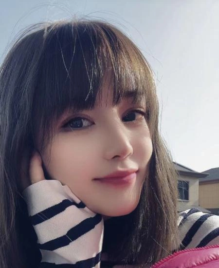 又骚又有颜值的小蝶