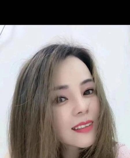 服务很爽的骚妹子