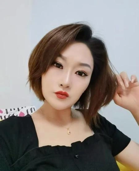 气质舌吻少妇