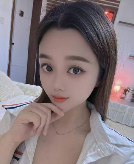 大奶子芒果妹
