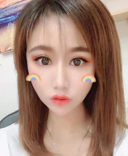 长腿细腰大胸少妇